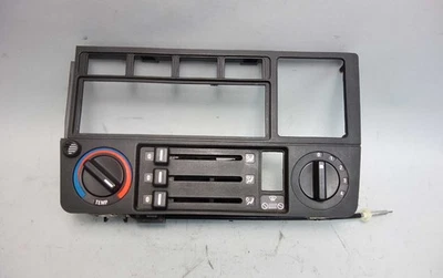 Panel frontal envolvente radio control de clima BMW E30 1984-1991 OEM USADO Foto 1 de 4