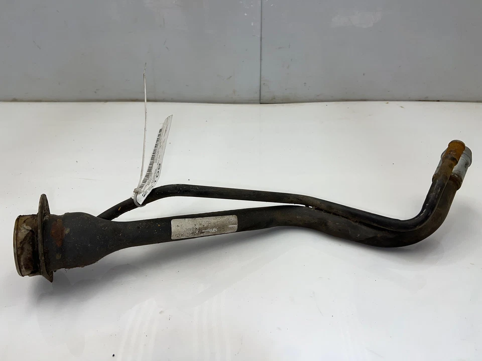 Гриф топливного бака в сборе 2001 2002 Ford Explorer Sport Trac от оригинального производителя 1L5Z9034ac - Изображение 1 из 4