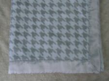 Swaddle Designs Houndstooth Baby Stroller Blanket Gray White Silky Satin Edge