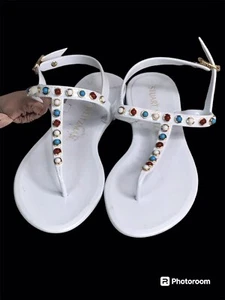 Stuart Weitzman White Sawyer T-strap Slingback Sandals ,NWOB, Sz 6 - Picture 1 of 6