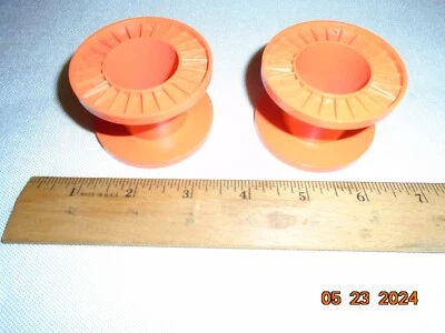 LIONEL PART 6561-15 ORANGE CABLE REEL FITS 6561 & OTHER CARS YOU GET 2 REELS NOS - Image 1 of 4