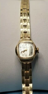 Vintage Ladies CARAVELLE Wrist watch Swiss Self Wind runs good - Picture 1 of 9