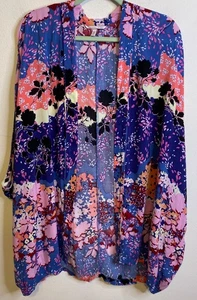 Kimono floral manga corta Victoria's Secret frente abierto para mujer talla M/L - Imagen 1 de 4