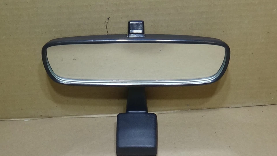 2007-2014 Toyota FJ Cruiser Manual Interior Rear View Mirror - Image 1 of 4