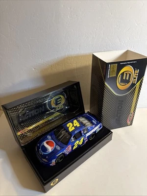 Jeff Gordon ELITE #24 DuPont Pepsi 2001 1/24 Nascar Diecast - Image 1 of 4