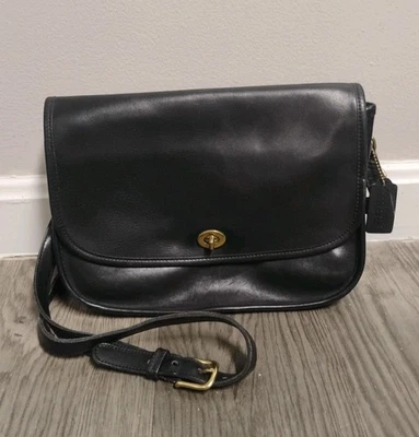 Bolso de ciudad vintage COACH de cuero curtido con guante negro hecho en EE. UU. principios de los 90 usado en excelente estado Foto 1 de 4