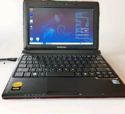 Samsung N143 Plus Netbook, 10.1", 2GB RAM, 250GB HDD, Puppy Linux - Image 1 of 4
