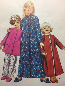 Vintage 1970s GIRL ROBE PJ Sewing Pattern Simplicity #9688 LONG SHORT Sz 10 B 28 - Picture 1 of 7