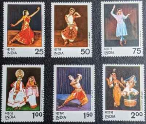 India year 1975 stamps - Indian Dances complete set Mi 646/51 ☀ MNH** - Picture 1 of 1