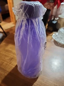 Tupperware Eco bottiglia d'acqua con tappo a torsione 16 oz Berry Bliss nuova - Foto 1 di 3