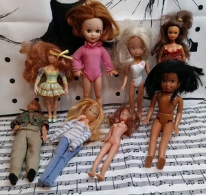 Vintage kleine Puppen Lot 5" bis 7,5" groß Kenner Impulse JPI Hong Kong TLC 8 Puppen - Bild 1 von 10