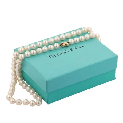 "Collar de perlas cultivadas de Akoya Tiffany & Co oro amarillo de 18 quilates cierre X 17,75"" damas" Foto 1 de 4