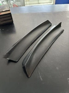Mercedes W124 RH LH rear bumper rubbers A1248850523 A1248850623 - Picture 1 of 3