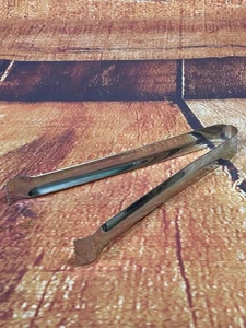 Vollrath 47049 Heavy Duty 9" Stainless Steel Pom Tong - Picture 1 of 4