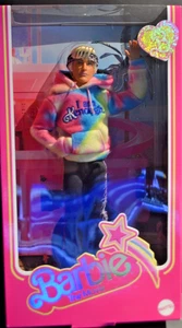 Barbie La Película Muñeca Ken Soy Kenough Muñeca con Capucha - Imagen 1 de 5