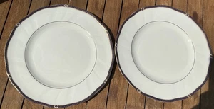 Pair of Beautiful Wedgwood Royal Lapis Dinner Plates 10.75 in dia. Excellent!! - Picture 1 of 4