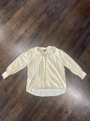 Blusa con botones Banana Republic de lino amarillo claro XL Foto 1 de 4