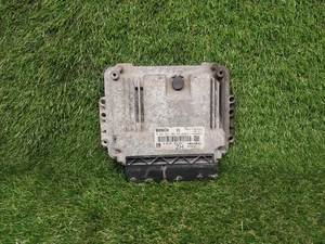 Centralina motore diesel Opel Astra H 2005 ECU 55556829 DTR53241 - Foto 1 di 4