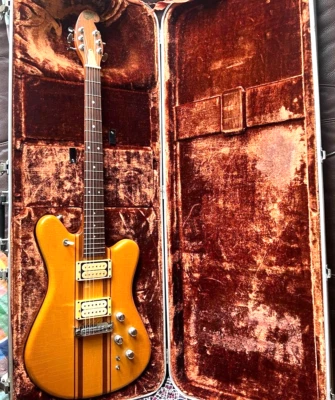 Martin EM-18 Винтажная Гитара Натуральная с Жестким Чехлом - Изображение 1 из 4