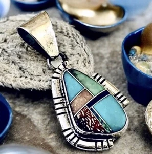Sterling Silver Vintage Pendant Inlaid Turquoise Signed & Copyright - Picture 1 of 9