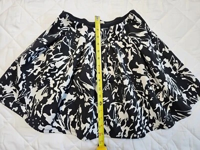 HOLLISTER SKIRT Black and white xs KIDS. PRINCESS SKIRT, CUTE AND SOFISTICATE. - Image 1 of 3