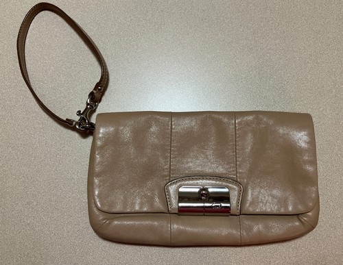 Borsa da polso Coach Kristin in pelle con patta e marrone chiaro beige bellissima!