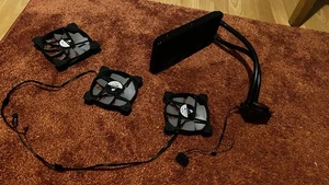 Corsair CW-9060009-WW CPU Liquid Cooler With Fans - Picture 1 of 10