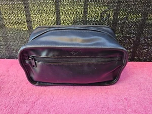 Dockers Travel Toiletry Bag Top And Side Zipper Men's Carrying Handbag - Black - Picture 1 of 9