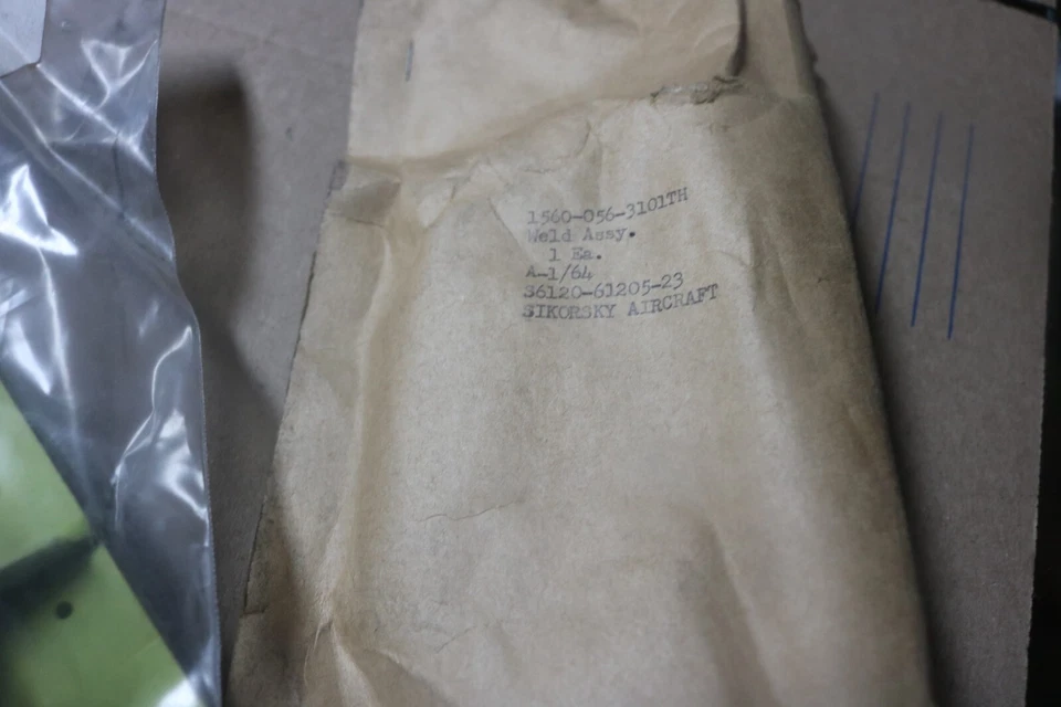 Nuevo de Lote Antiguo Helicóptero Sikorsky S-61 H-3 mango exterior S6120-61205-23 1560-00-056-3101 Foto 1 de 4