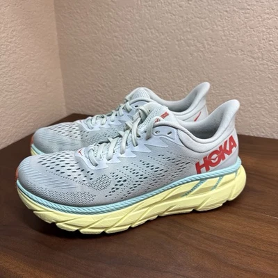 Zapatillas deportivas para correr Hoka One Clifton 7 para mujer talla 9,5 Morning Mist/Coral caliente Foto 1 de 4