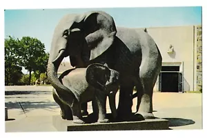 THE ELEPHANT STATUE Philadelphia Zoological Garden PA Pennsylvania Postcard 1968 - Picture 1 of 2