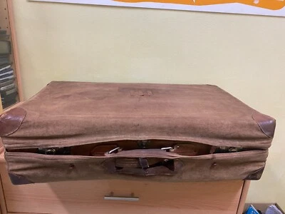 Maleta de cuero vintage con funda de lona con llave hecha en Checoslovaquia Foto 1 de 4