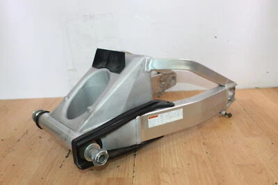 Suzuki GSXR1300R 2006 Hayabusa basculante Foto 1 de 4