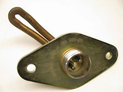 NEW - OUT OF BOX 5021633 Engine Block Heater 1500W 120V For Mack E7 — 第 1/3 张图片