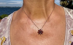 Best Silver Inc. Italy 925 Sterling Silver Garnet Flower Pendant & 18” SS Chain - Picture 1 of 16