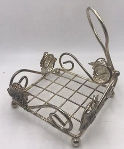 Serviettenhalter Korb aus Metall silber Trauben Blätter eckig - Bild 1 von 7