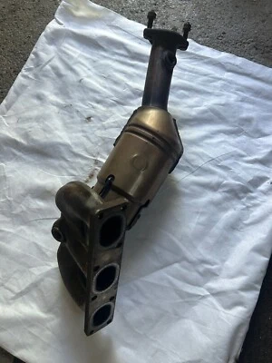 Оригинальный каталитический конвертер BMW E46 Z3 Bank 2 для M54 166 000 миль хорошее б/у состояние товара - Изображение 1 из 4