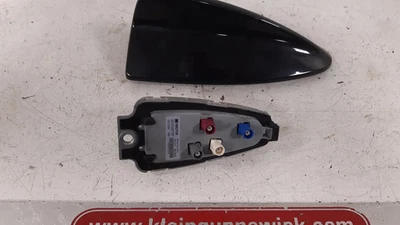 ANTENNA GPS BMW X3 (F25) SUV xDrive20d 16V (N47-D20C) 2014 1682708 - Immagine 1 di 2