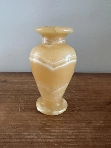Vintage Egyptian Onyx Marble Alabaster Stone Vase 5.5”H - Picture 1 of 8