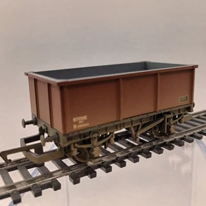 Hornby B385643 26t Brown Stone Wagon OO Gauge Weathered. - Picture 1 of 3