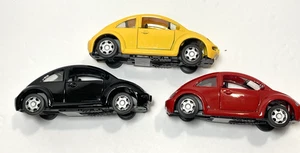 New Ray VTG Set of 3 VOLKSWAGEN VW BEETLE DIECAST Cars 1:32 Red Black Yellow - Picture 1 of 6
