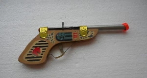 VINTAGE ULTRA RARE CHINESE WOOD GUN PISTOL TOY COWBOY INDIAN - Picture 1 of 3