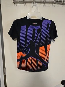 Nike Air Jordan Tee Shirt Boys Size Small (8-10) - Picture 1 of 7
