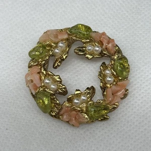 Vintage Wreath Brooch Pressed Green Glass Coral Statement Leaves Pearls MCM - Picture 1 of 9