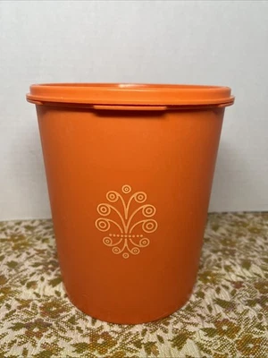 De colección Tupperware Orange Servalier 12 tazas bote y sello (#807-8 / 808-42) Foto 1 de 4