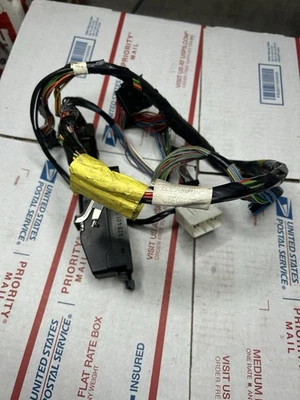 捷豹 XJ6 4.0L 齿轮箱 GBX 线束 1993 - 1994 DBC12472 — 第 1/3 张图片