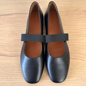Bailarina de cuero negra Vagabond Jolin correas planas para mujer 41 talla 11 precio de venta sugerido por el fabricante 120 USD nueva sin caja - Imagen 1 de 10