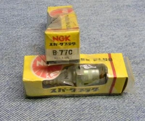 NUEVO LOTE DE 2 BUJÍAS NGK B77C - Imagen 1 de 1