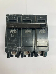 GE 25A 3 Pole Circuit Breaker - Picture 1 of 9