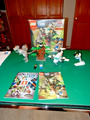 LEGO 1371 Jurassic Park lll Spinosaurus Attack Studio, completo com Instr. & Caixa - Imagem 1 de 4